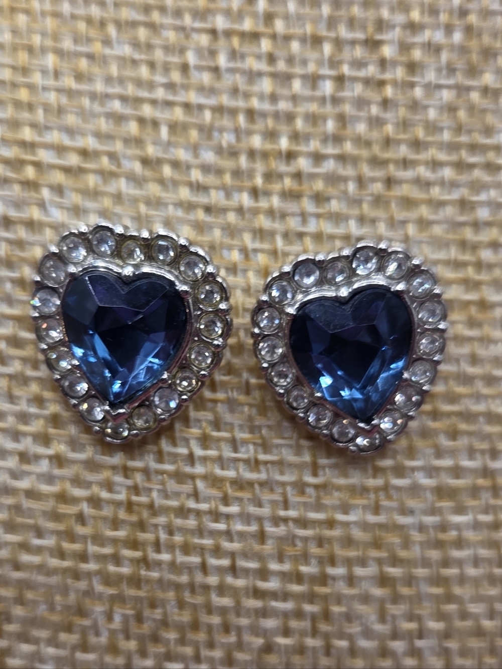 1225. Vintage Avon Heart-Shaped Blue Crystal Halo Stud Earrings
